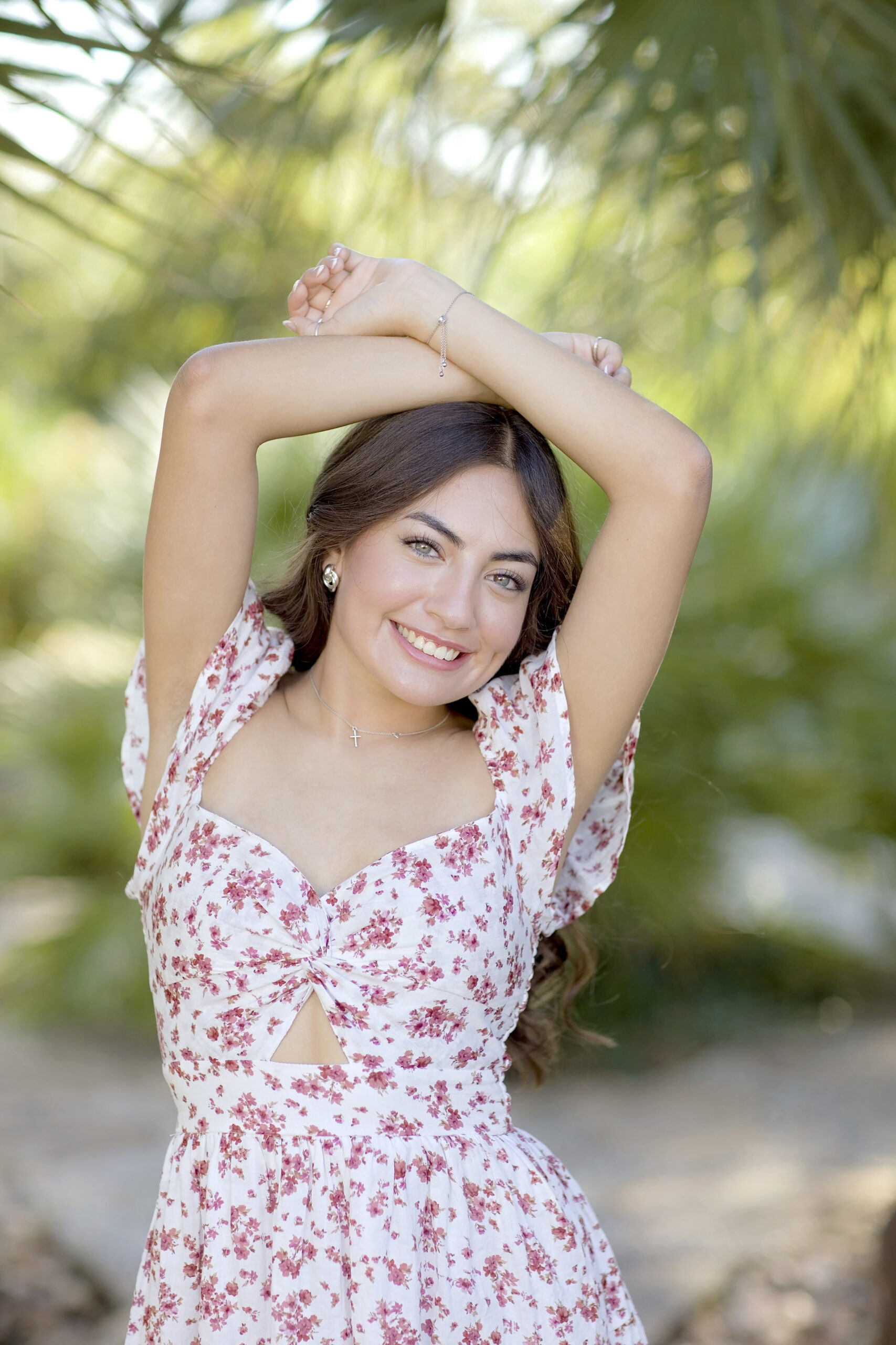 San Antonio senior Noely, Class of 2026 at Sotomayor High School, posing for her senior portrait, celebrating her leadership and dance achievements.