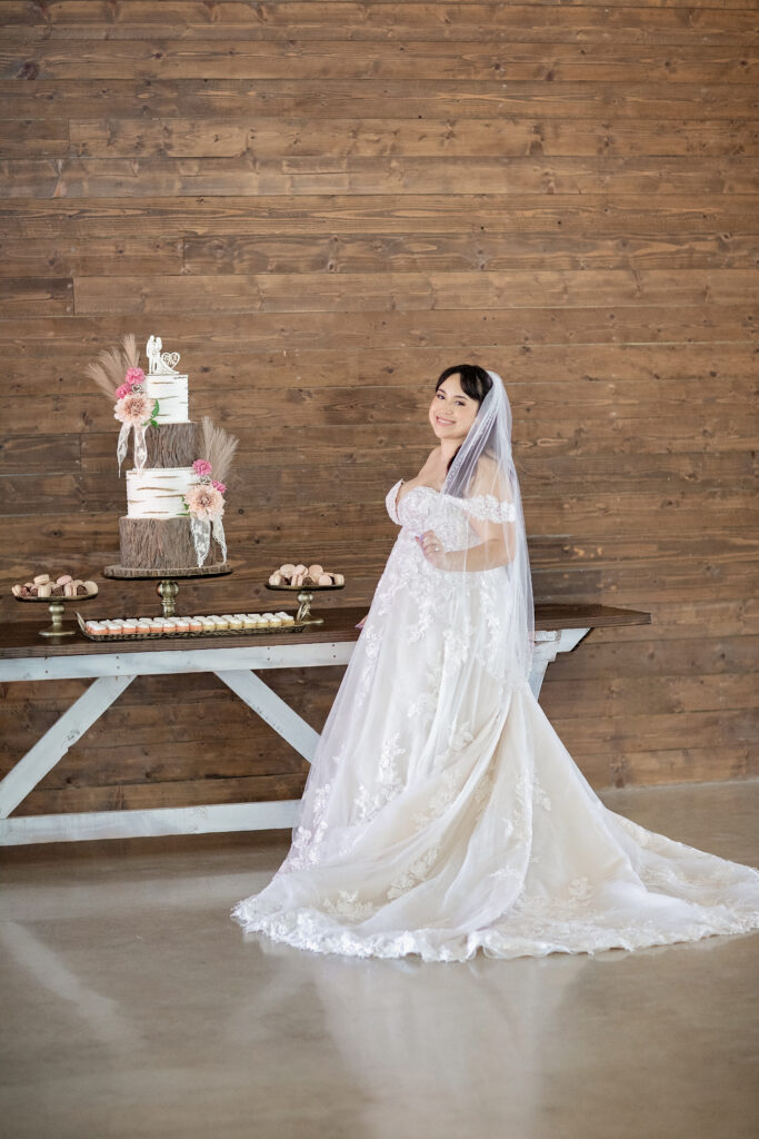 Wedding cake at The Fields Venue in Cibolo
